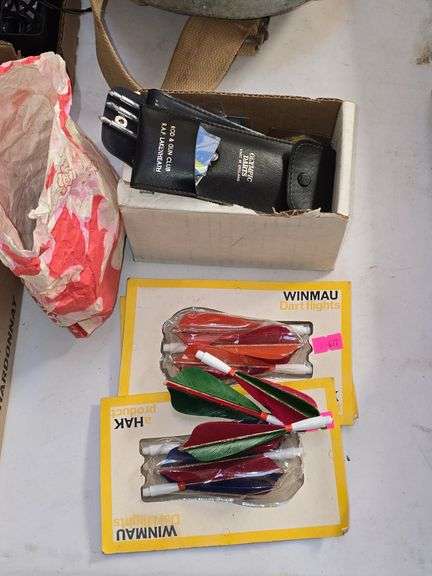 Unicorn Darrow dart feather image