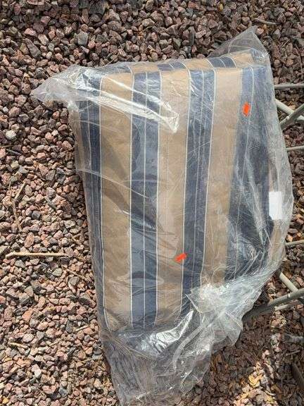 Patio chair cushion image