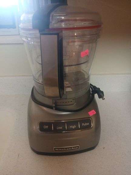 Kitchen aid blender. image