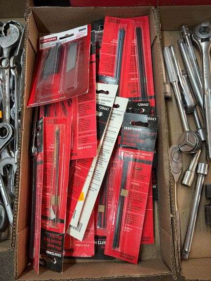 Flat of scroll saw blades image