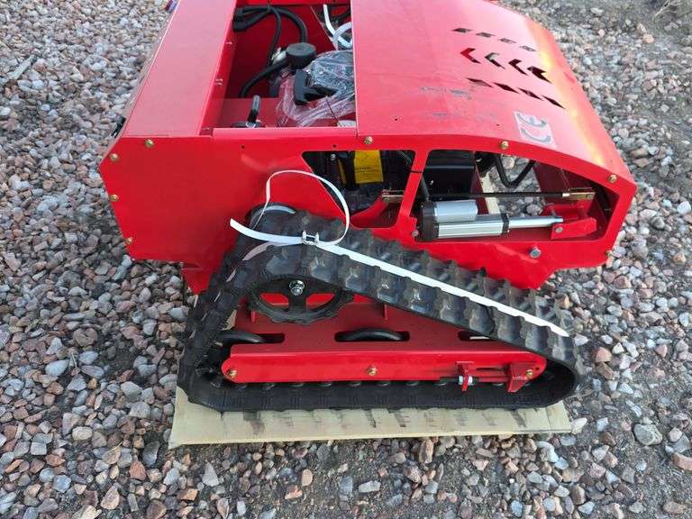 RC MMS 7.5 HP tracked lawn mower 196cc engine remote control image