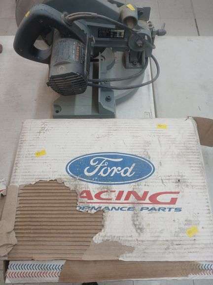 Delta 8 1/4 compound miter saw and Ford ring and pinion. image