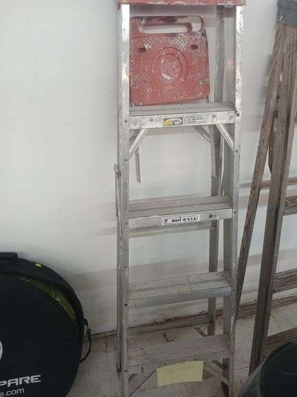 5 foot ladder Werner image