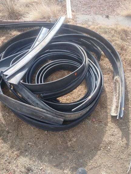 Plastic lawn edging image