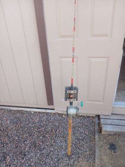 Atlantis fishing rod with Penn longbeach reel. image