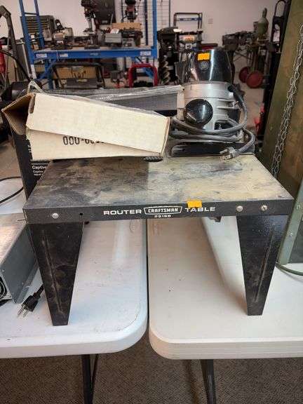 Router with table and guide image