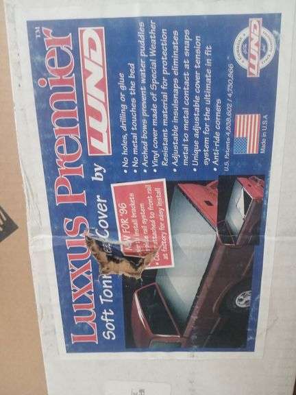 Lund Luxxus Premier Tonneau Cover Fits Tacoma Short Bed image