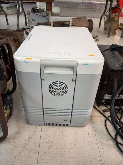 Igloo Kool Mate 36 Portable Thermo Electric Cooler image