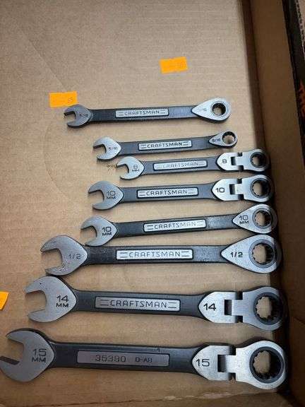 Flat of wrenches sizes in description image