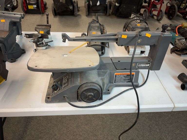 Craftsman 16-inch variable speed scroll saw image