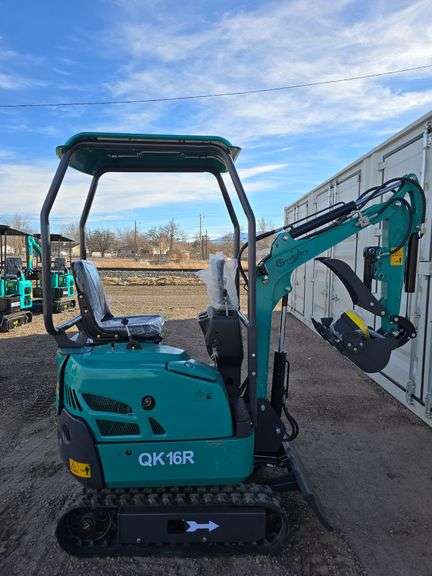 CFG Industry QK16R Mini Excavator image
