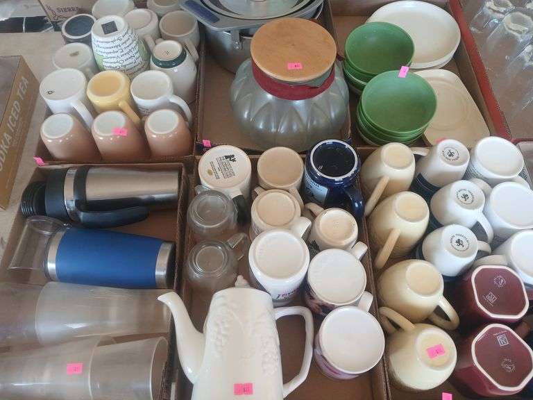 6 flats of cups image