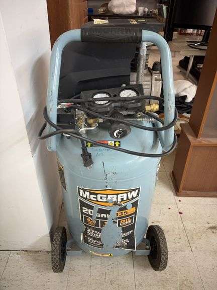 McGraw 20 gal air compressor image