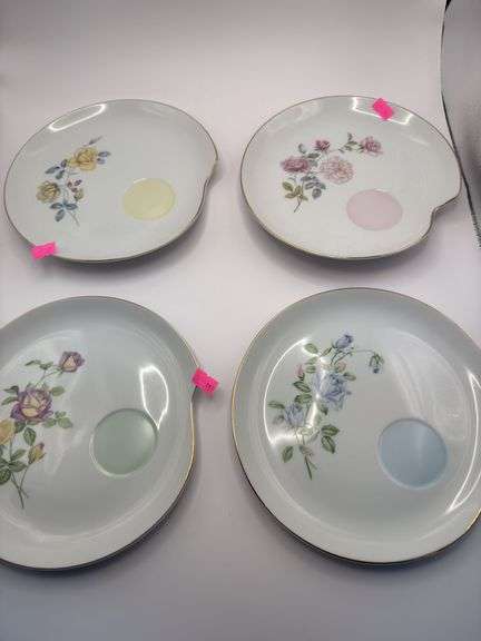 Porcelain plates image