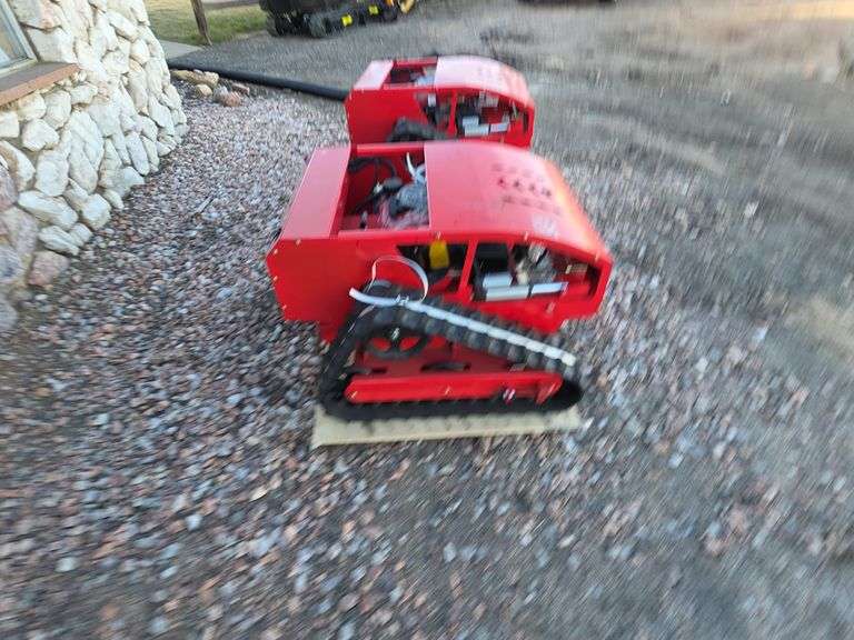 RC MMS 7.5 HP tracked lawn mower 196cc engine remote control image