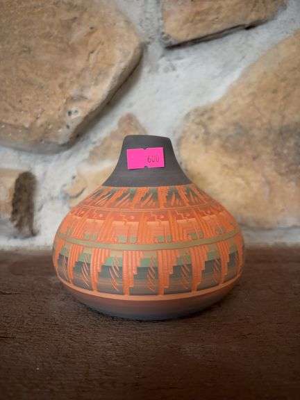 Native American pottery image