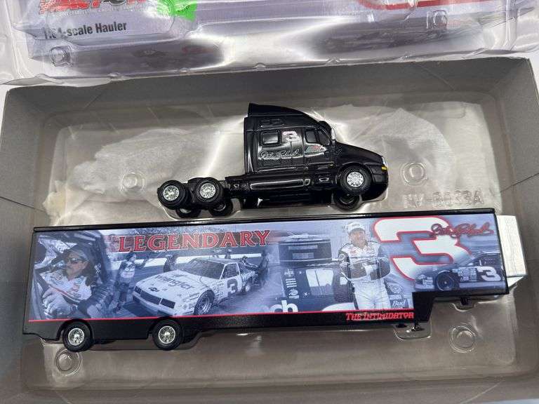 Earnhardt Commemorative 1:64 Hauler image