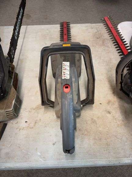 Craftsman 16 in Hedge trimmer image