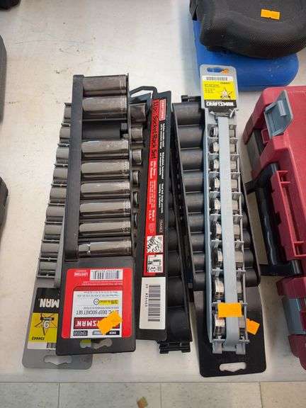 Socket rails with sockets image