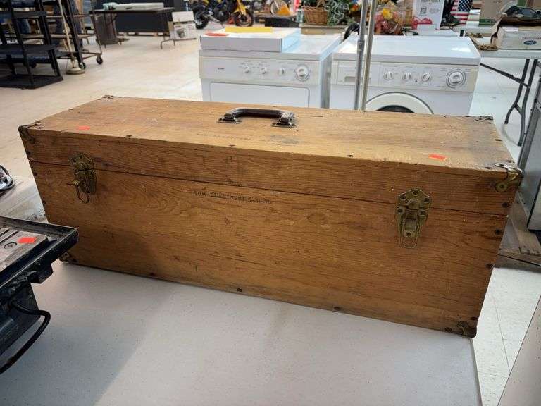 Apprentice carpenter toolbox image