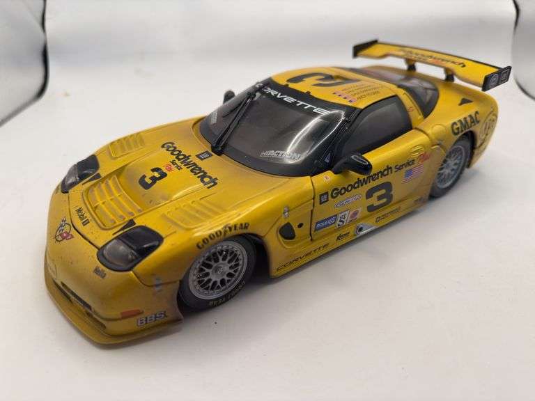 Corvette Racing C5-R Earnhardt & Jr. Action 1:24 Car – New in Box image