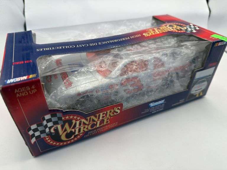 Dale Earnhardt Winner’s Circle 1:24 Die-Cast Stock Car – New in Box image