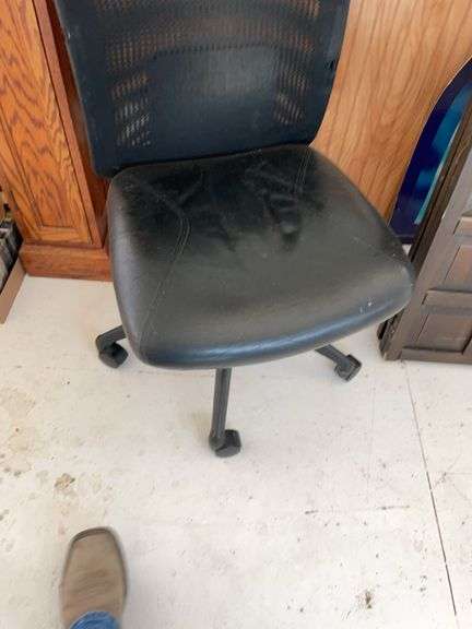 Leather office chair image