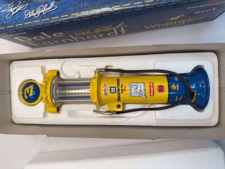 Dale Earnhardt Wrangler Jeans 1999 Gas Pump image