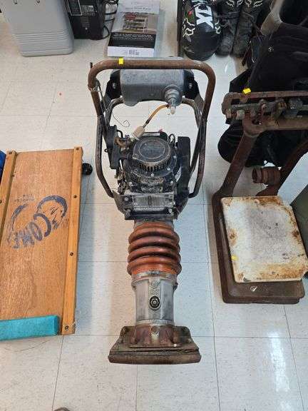 Mikasa Plate Compactor image