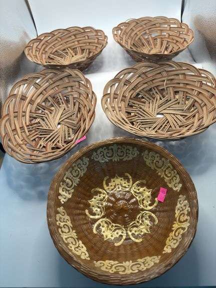 Assorted baskets image