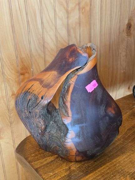Wooden vase image