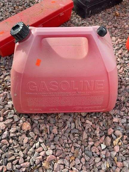 5 gallon gas can image