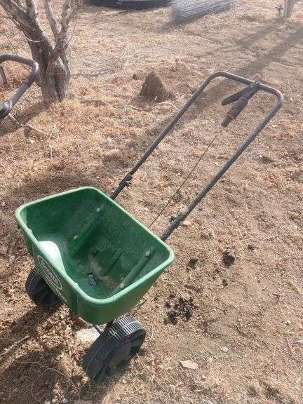 Scotts speedygreen 1000 spreader image