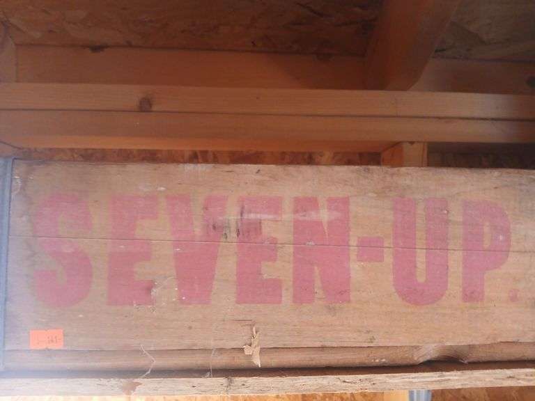 Vintage 7 up wood crate. image