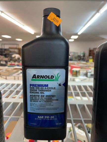 One bottle of Arnold premium SA 5W-30 four cycle, snowthrower engine oil image
