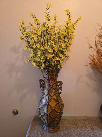 Tin Vase w/ Fake Foliage image