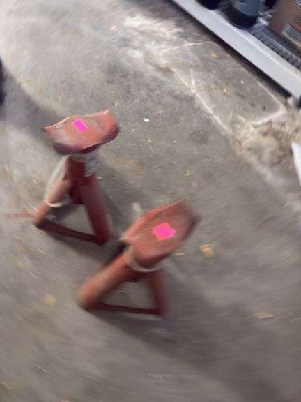 2 small crock pots image