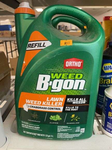 Two bottles of ortho weed b-gon image