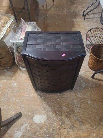 wooden laundry basket image