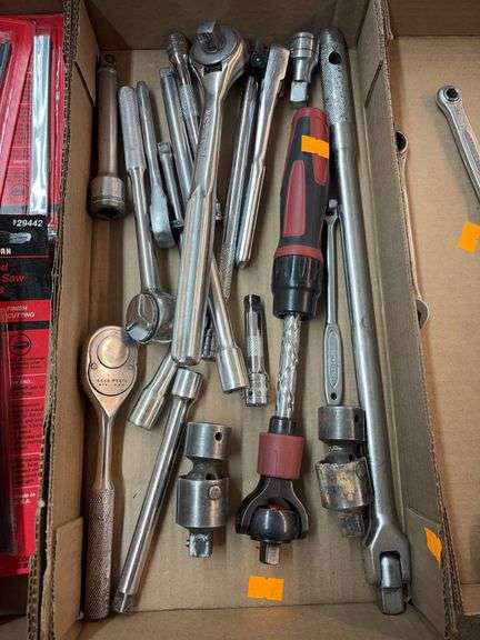 Flat of various ratchets and extensions image