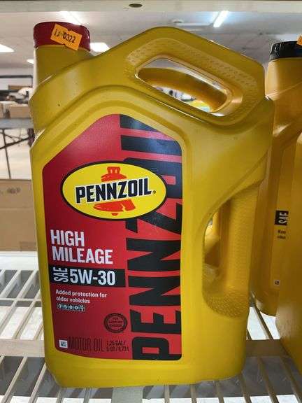 1.25 gallon bottle of pennzoil, high mileage SAE 5W-30 motor oil image