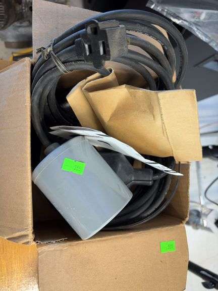 Float switch for sub pump image