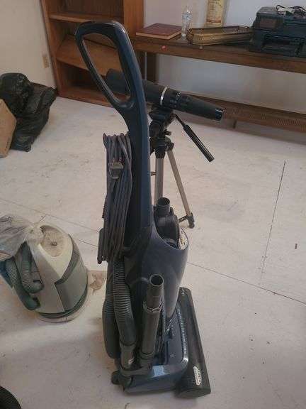 Kenmore progressive direct drive belt less system vacuum cleaner image