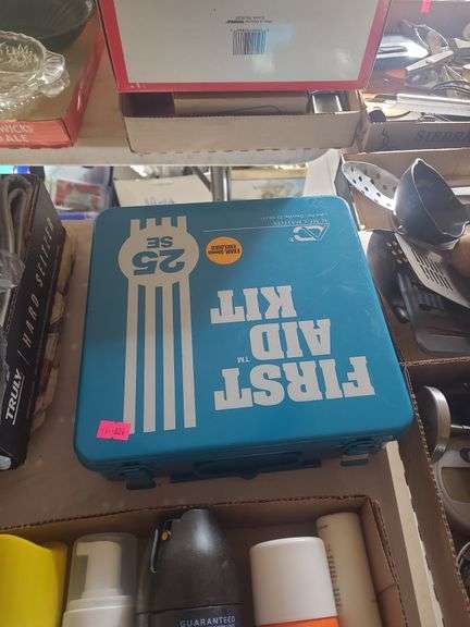 electric callus remover, first aid kit, misc spray cans image