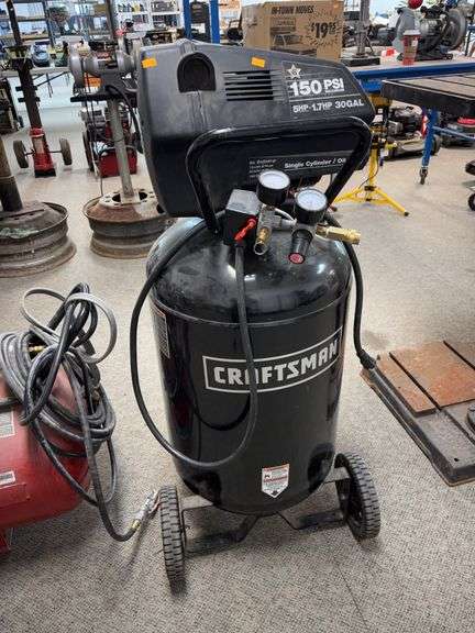 Craftsman 30 gallon air compressor image