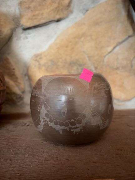 Native American pottery image