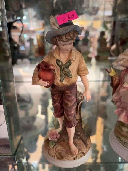 porcelain figurine image