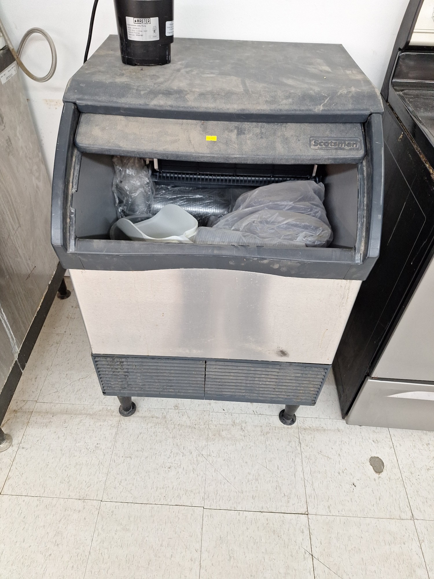 Lot image 1