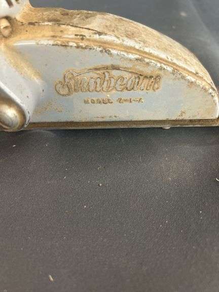 Sunbeam Model 4-1-A Electric Hedge Trimmer
