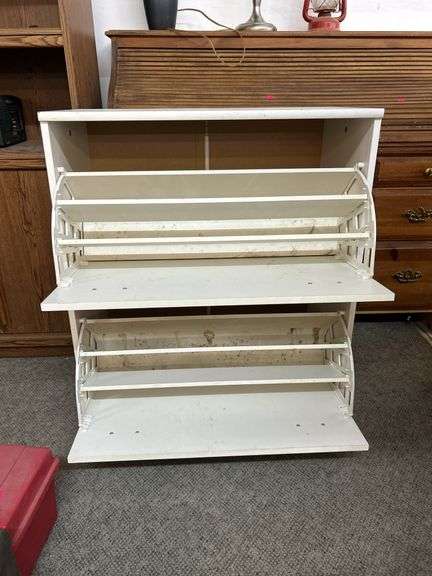 White shoe cabinet